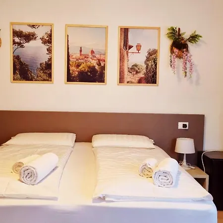 B&B Maya Merano Exterior photo