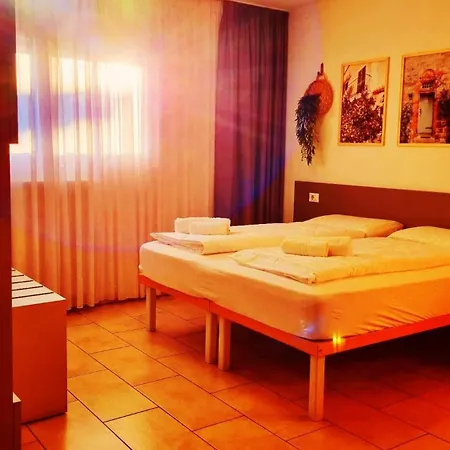 B&B Maya Merano Exterior photo